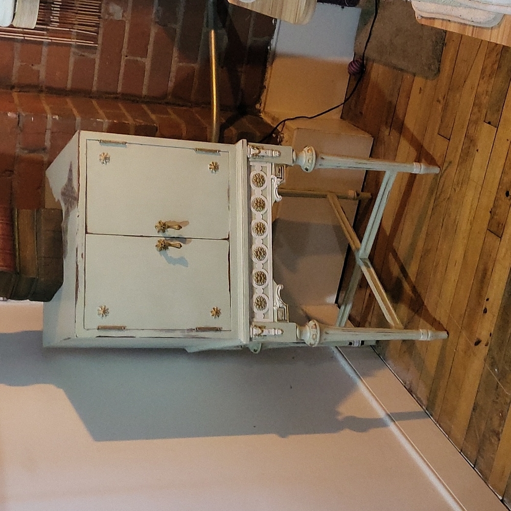 COPY - Antique sheet music holder